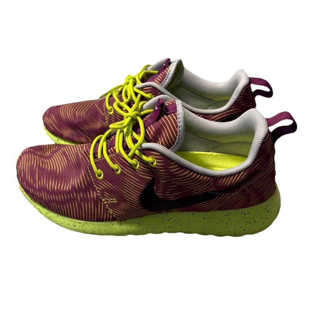 Nike Roshe One Running Shoes Women’s Size 8 Plum & Lime Sneakers
